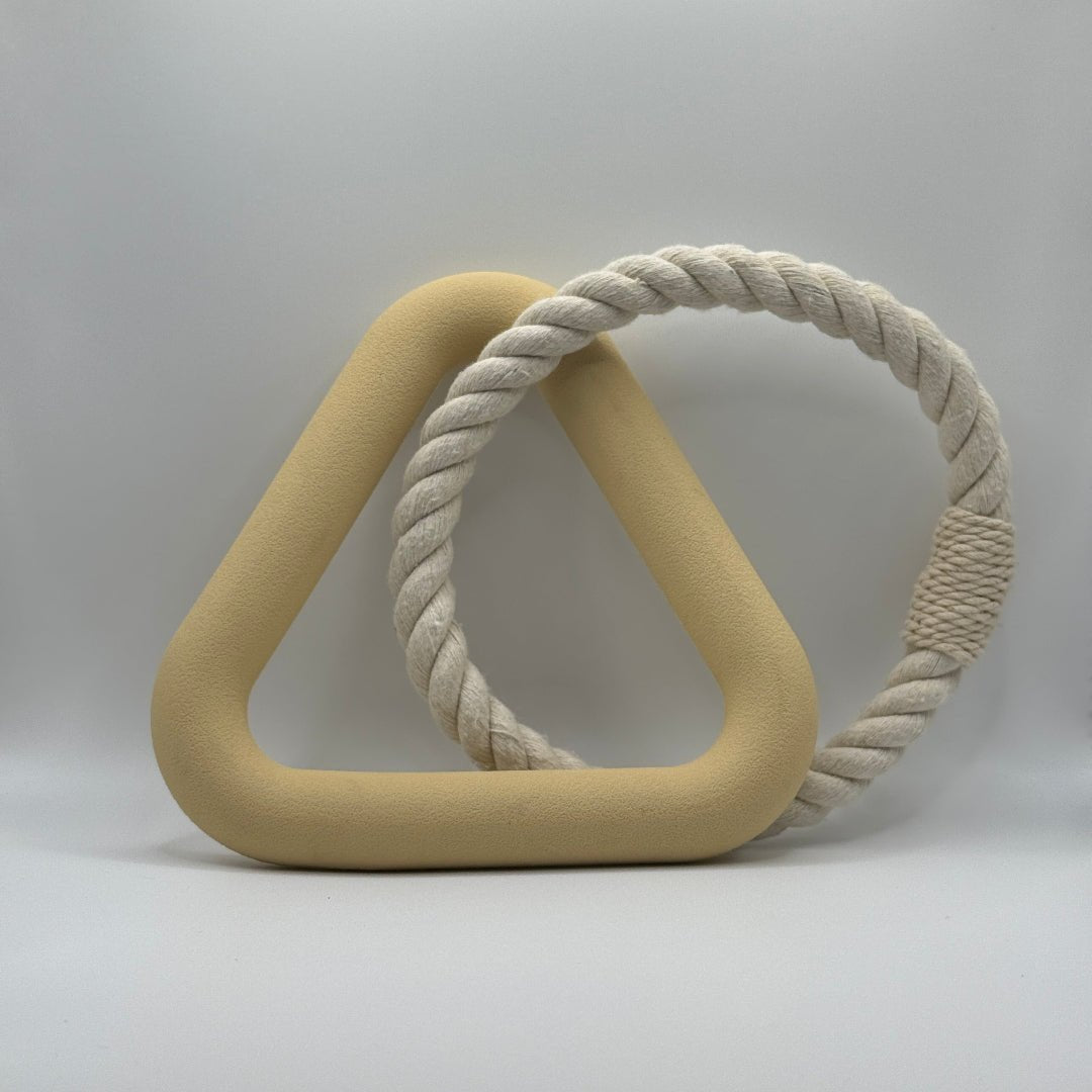 Hond Kauwtriangel 15 cm Natuurlijk Rubber – Stimuleert Gezond Kauwgedrag Roze - Hebbr