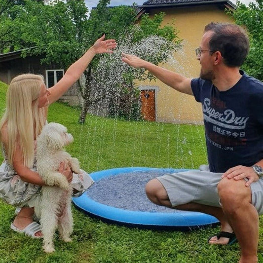Hondensprinkler voor Spetterplezier en Verkoeling - Duurzaam PVC, Veilig voor Kinderen en Huisdieren - Hebbr